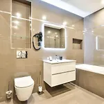 Cmg Opera Apartament *