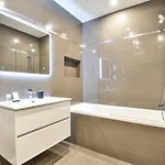 Cmg Opera Apartament *