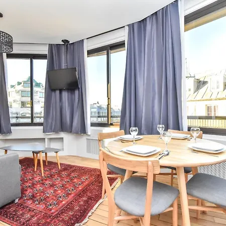 Cmg Opera Apartment *