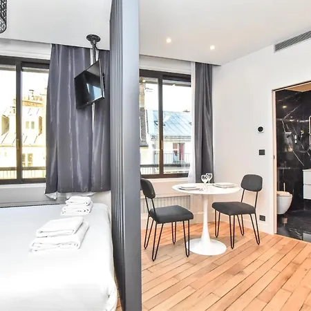 Cmg Opera Apartment *