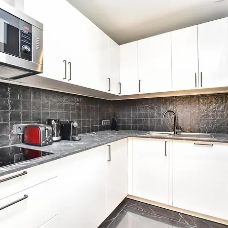 Cmg Opera Apartment *