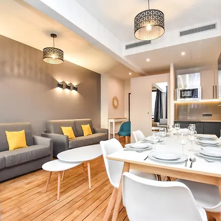 Cmg Opera Apartment *