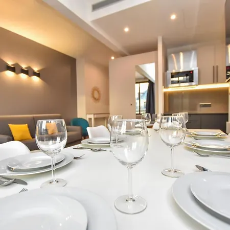 Cmg Opera Apartment *