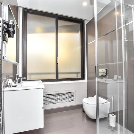 Cmg Opera アパート